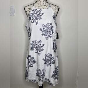 NWT  IZ BYER White and Navy Blue Floral Embroidered Halter Dress Keyhole Back XL